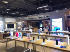 onezero美承-"高端電器,電子產(chǎn)品集合店,好多商場(chǎng)都有的.